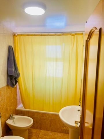 Castillo Suites, Vivienda Con Fines Turisticos El Castillo De Roquetas Рокетас-де-Мар Экстерьер фото